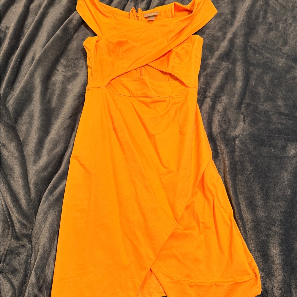 Vibrant Strapless yellow dress